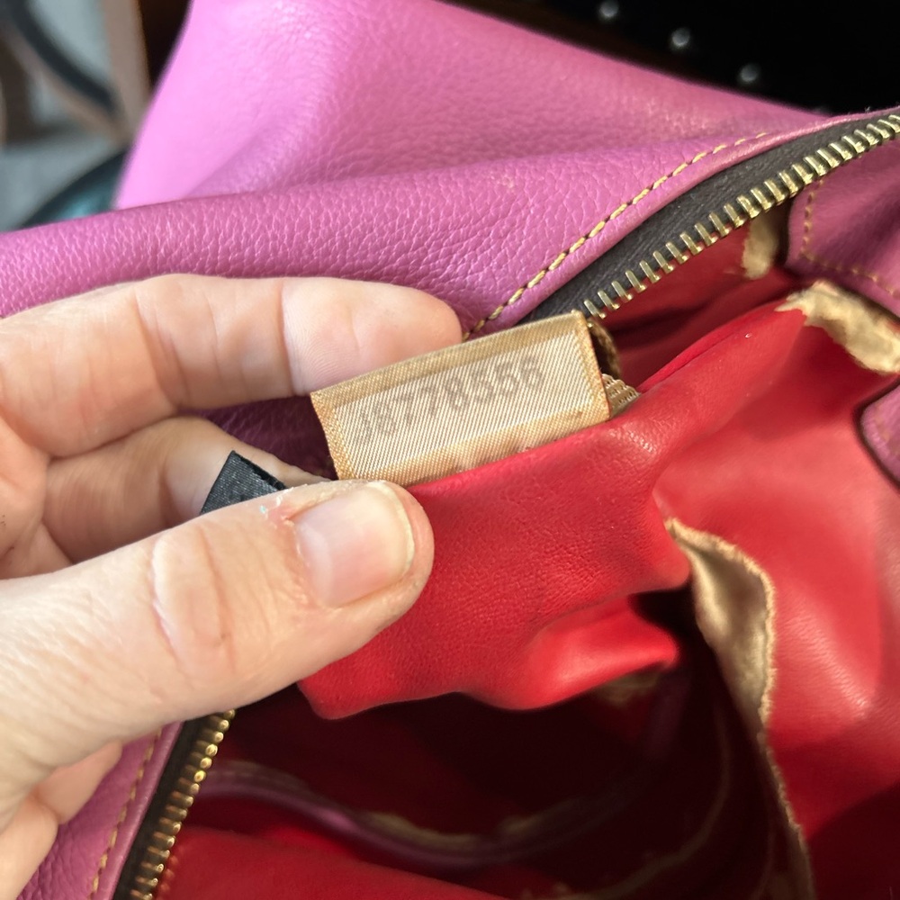 Orchid Dooney & Bourke “Sophie” hobo bag in pebble leather. - Picture 10 of 13